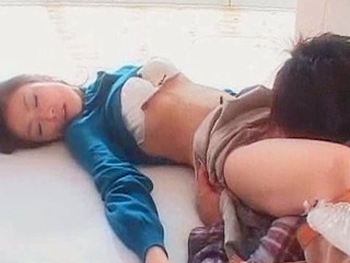 Nippon babe in lingerie felched in Tokyo room